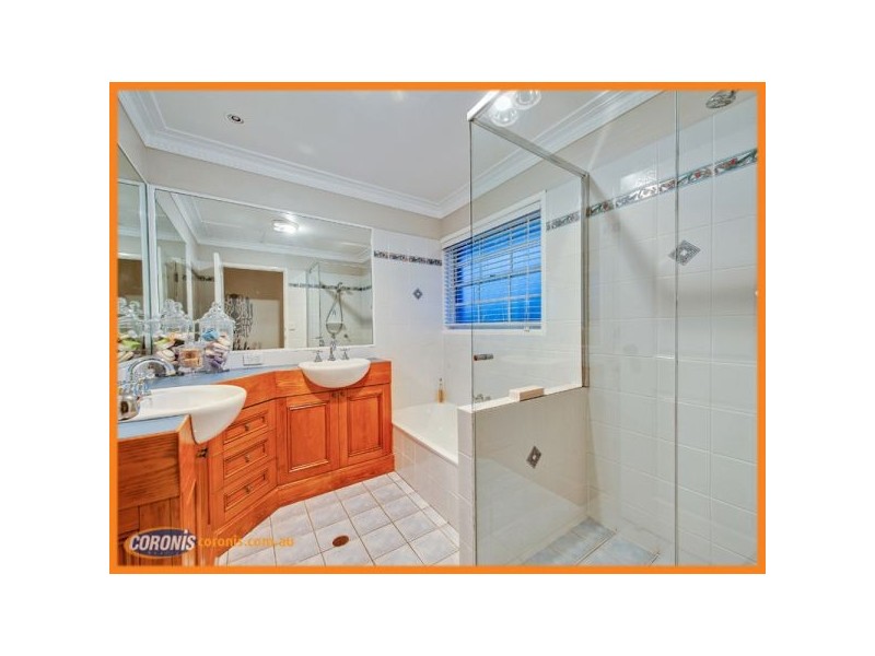 8 Clunies Ross Street, Mount Ommaney QLD 4074