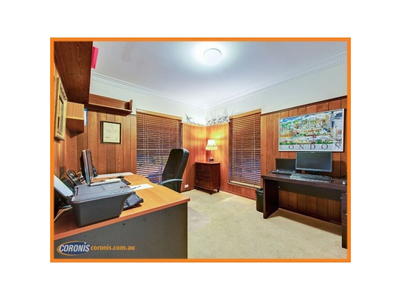 8 Clunies Ross Street, Mount Ommaney QLD 4074