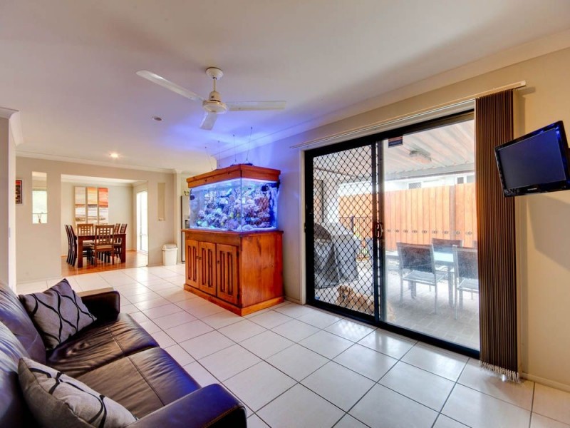 2 Nardoo Close, Carseldine QLD 4034