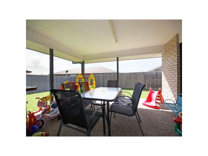 13 Grassdale Crescent, Morayfield QLD 4506