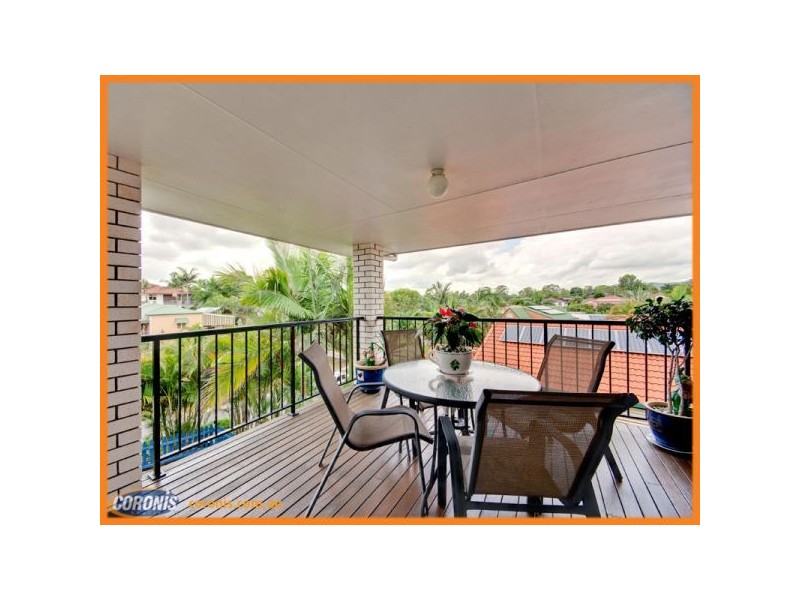 5 Mareeba Court, Arana Hills QLD 4054