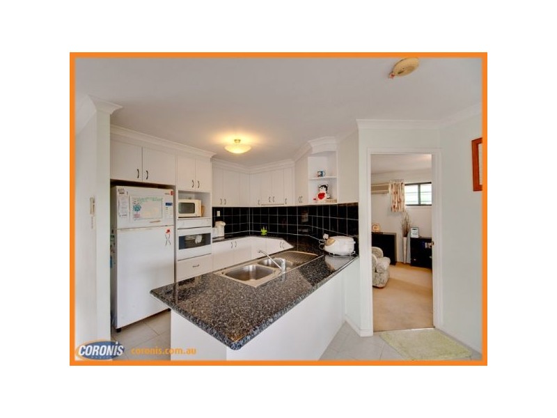 5 Mareeba Court, Arana Hills QLD 4054