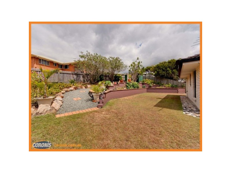 5 Mareeba Court, Arana Hills QLD 4054