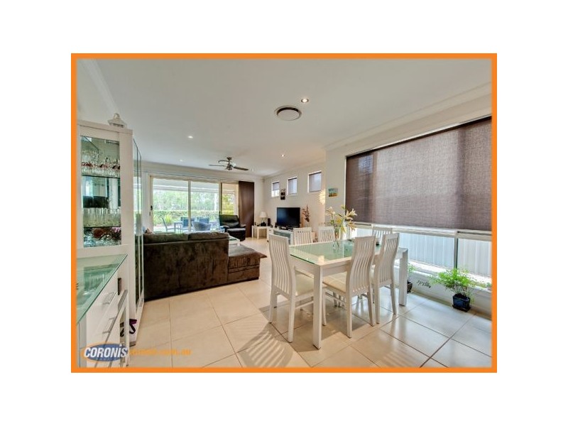 10 Chip In Place, Helensvale QLD 4212