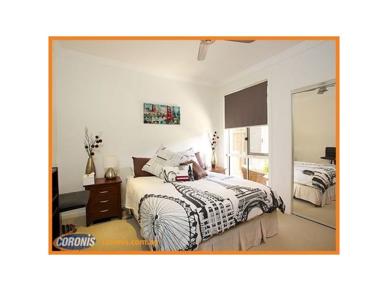 10 Chip In Place, Helensvale QLD 4212