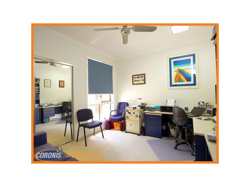 10 Chip In Place, Helensvale QLD 4212