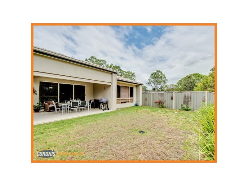 10 Chip In Place, Helensvale QLD 4212