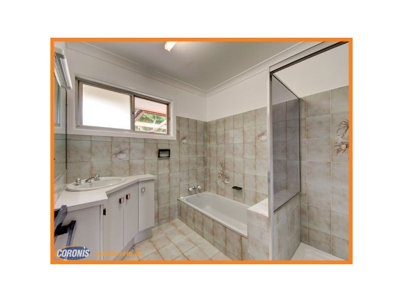 17 Zephyr Street, Aspley QLD 4034