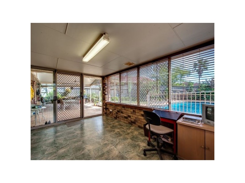 1 Dolomite Street, Runcorn QLD 4113