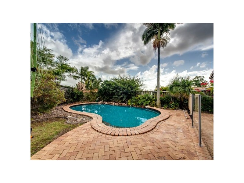 1 Dolomite Street, Runcorn QLD 4113