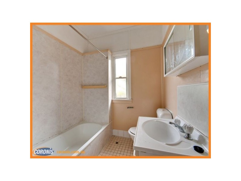 18 Crowley Street, Zillmere QLD 4034