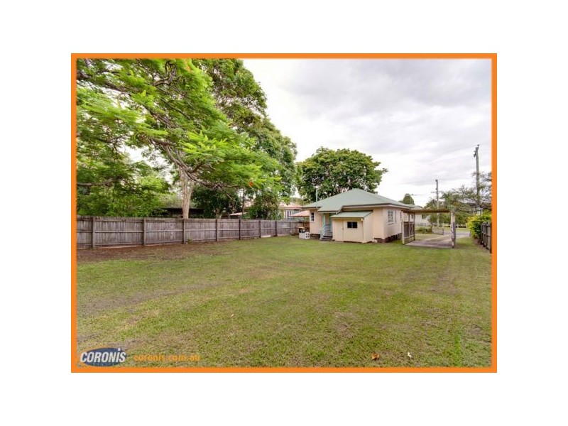 18 Crowley Street, Zillmere QLD 4034