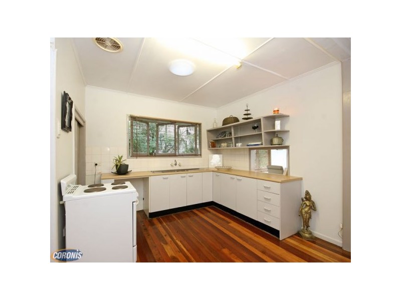 128 Appleby Road, Stafford Heights QLD 4053