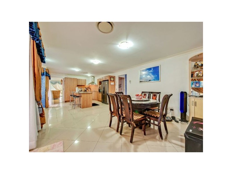 43 Meadowbrook Drive, Meadowbrook QLD 4131