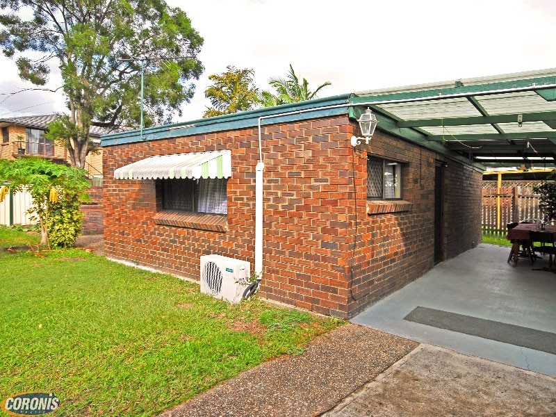28 Old Northern Road, Albany Creek QLD 4035