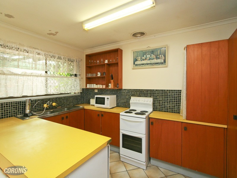 28 Old Northern Road, Albany Creek QLD 4035