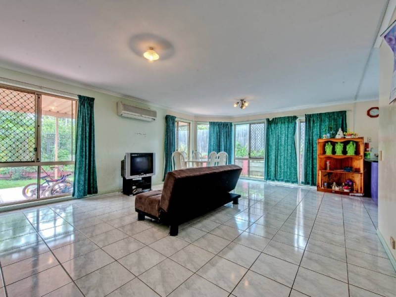 22 Whitmore Crescent, Goodna QLD 4300