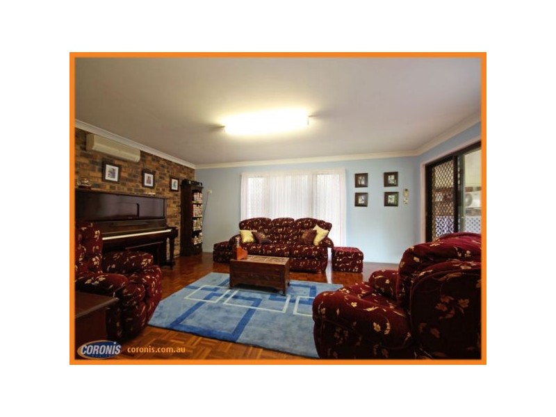 4 Alexander Crescent, Morayfield QLD 4506