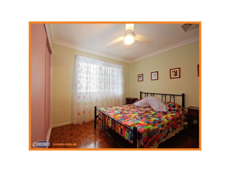 4 Alexander Crescent, Morayfield QLD 4506