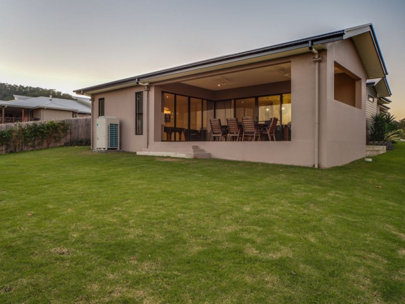 2 Coachella Crescent, Upper Coomera QLD 4209