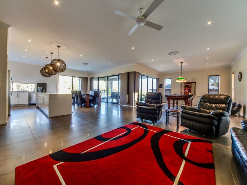 2 Coachella Crescent, Upper Coomera QLD 4209