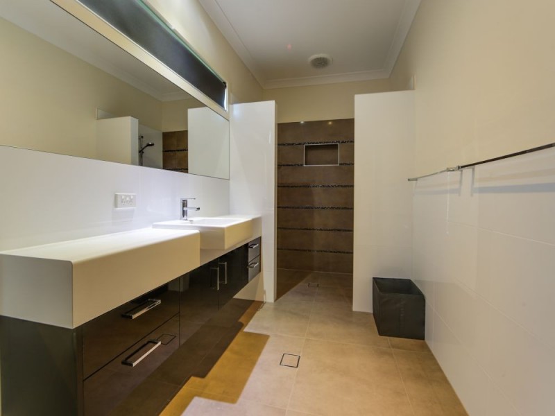 2 Coachella Crescent, Upper Coomera QLD 4209