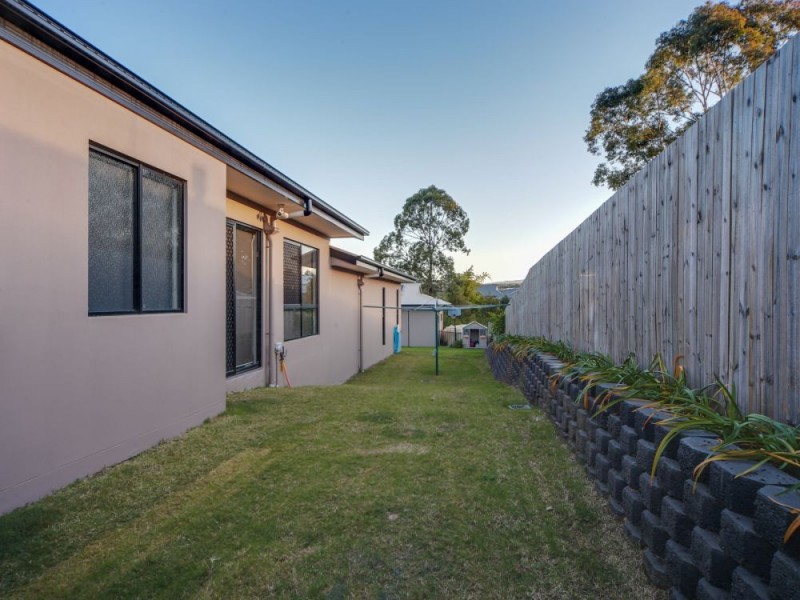 2 Coachella Crescent, Upper Coomera QLD 4209