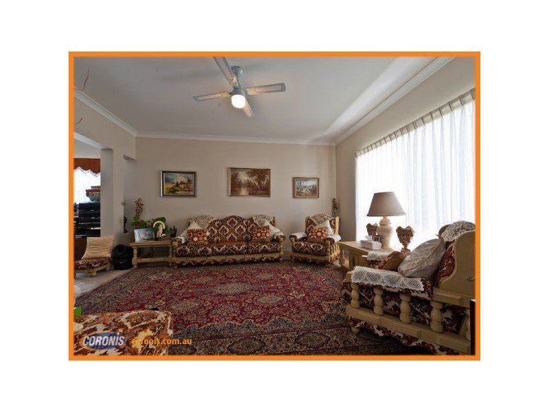 1 Ben Dalley Drive, Helensvale QLD 4212