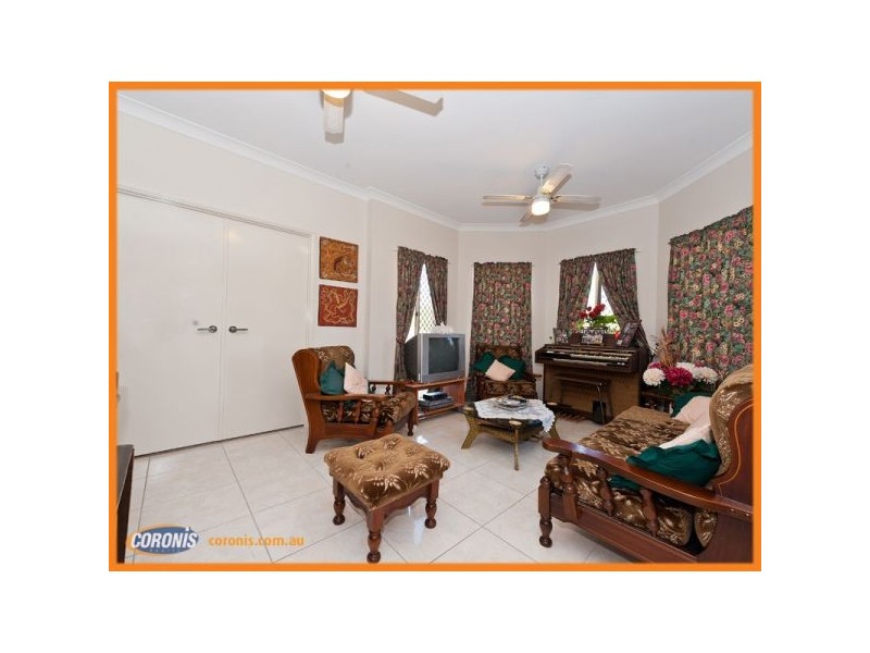 1 Ben Dalley Drive, Helensvale QLD 4212