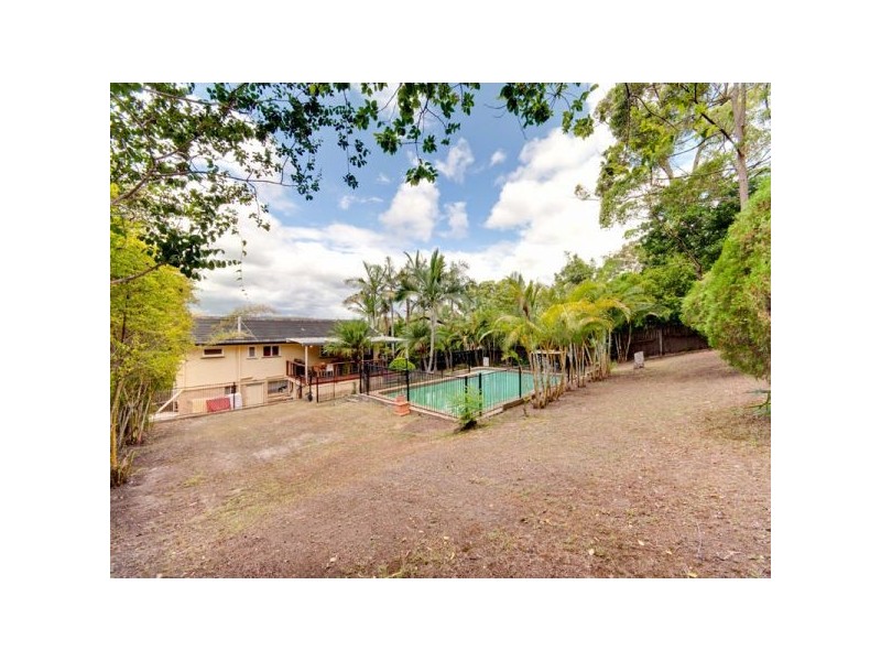 31 Mitchell Street, Arana Hills QLD 4054