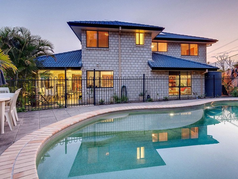 21 Quandong Crescent, Arana Hills QLD 4054