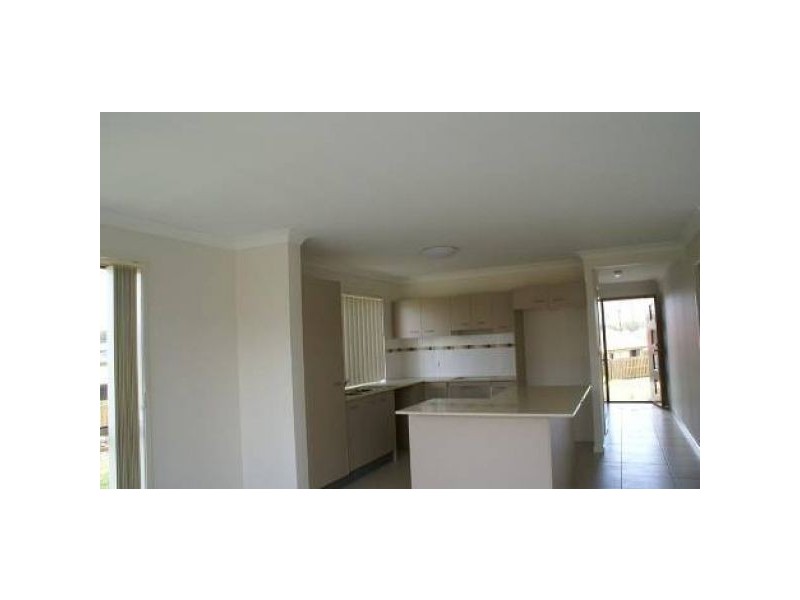 11 Ritz Drive, Coomera QLD 4209