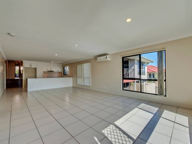 5 Aspect Terrace, Springfield Lakes QLD 4300