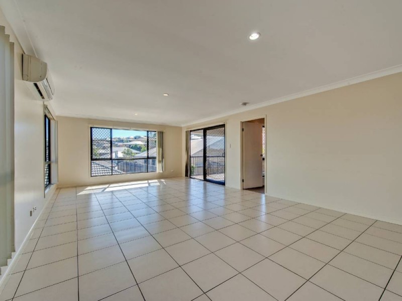 5 Aspect Terrace, Springfield Lakes QLD 4300