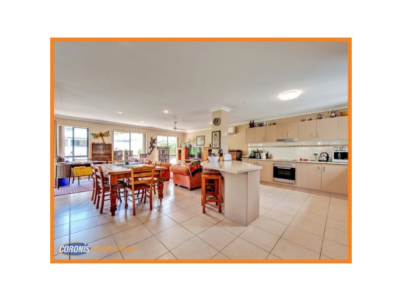 13 Saltwater Boulevard, Oxenford QLD 4210