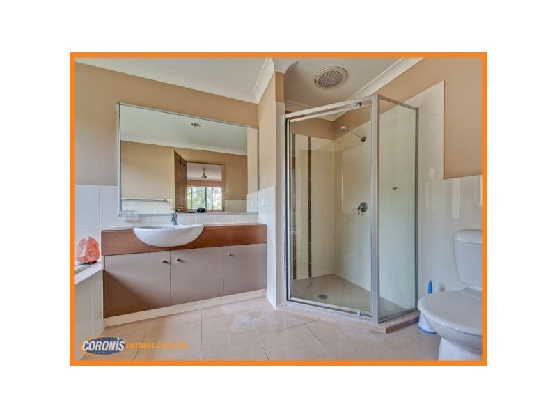 13 Saltwater Boulevard, Oxenford QLD 4210