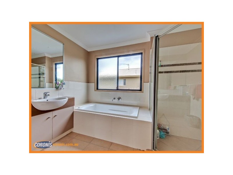 13 Saltwater Boulevard, Oxenford QLD 4210