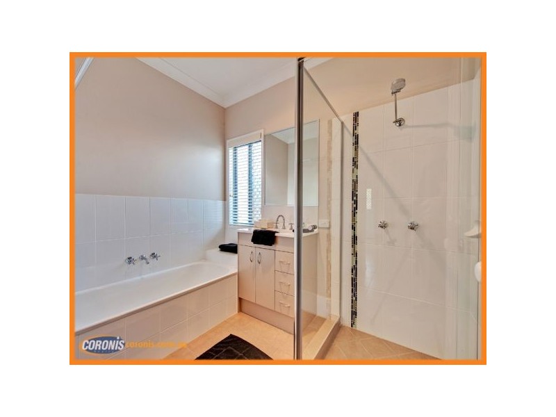 11 Keppel Close, Springfield Lakes QLD 4300