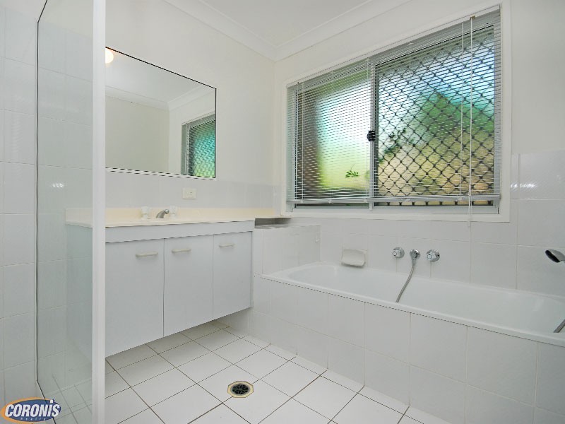 Arana Hills QLD 4054