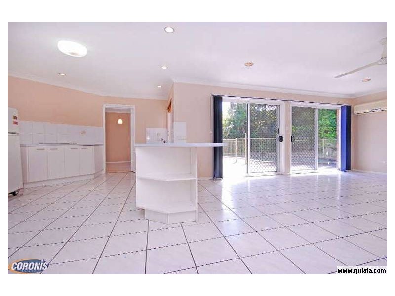 Arana Hills QLD 4054