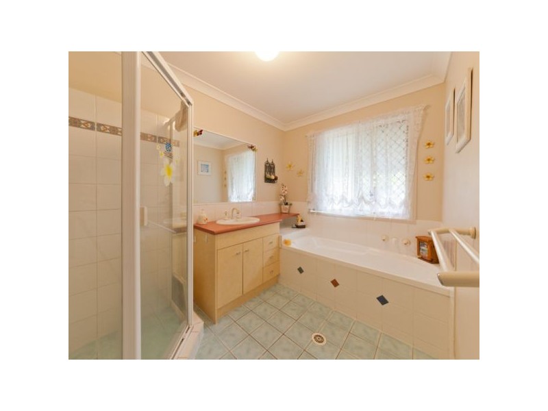 44 Allenby Drive, Meadowbrook QLD 4131