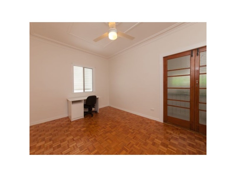 42 Bryden Street, Windsor QLD 4030