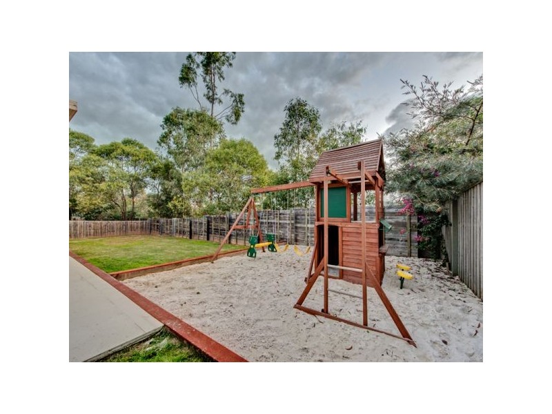 15 Mahogany Rise, Brookwater QLD 4300