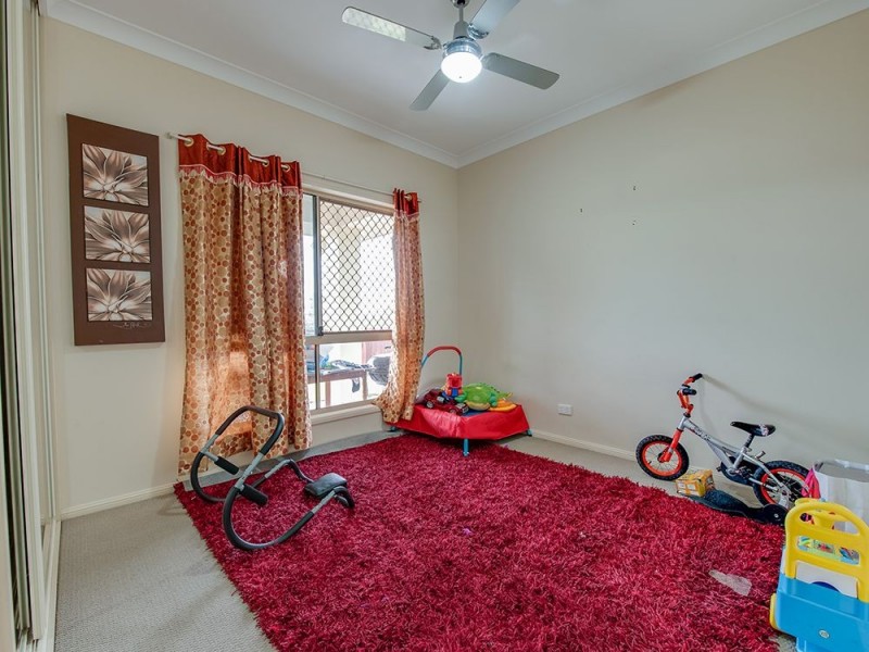 10 Jeff Collins Circuit, Bellbird Park QLD 4300