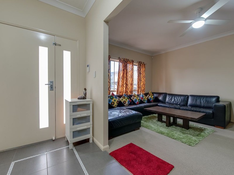 10 Jeff Collins Circuit, Bellbird Park QLD 4300