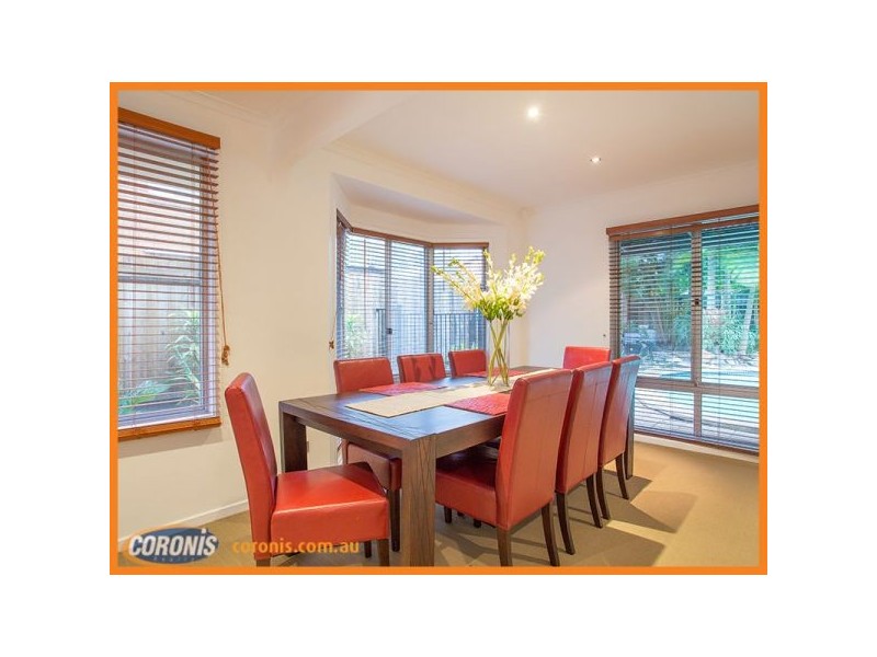 27 Kuringal Drive, Ferny Hills QLD 4055