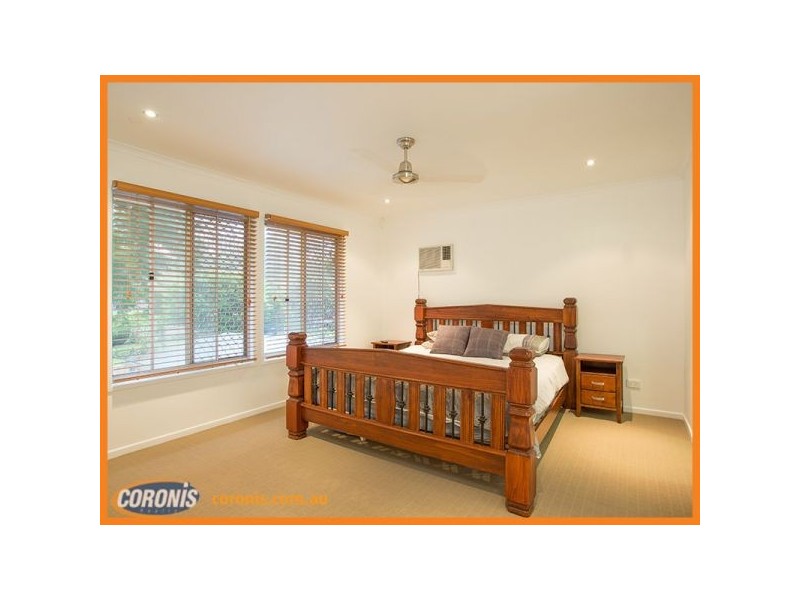 27 Kuringal Drive, Ferny Hills QLD 4055