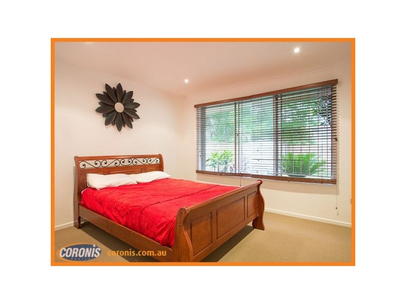 27 Kuringal Drive, Ferny Hills QLD 4055