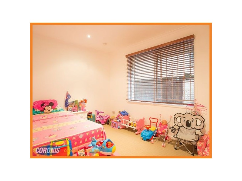 27 Kuringal Drive, Ferny Hills QLD 4055