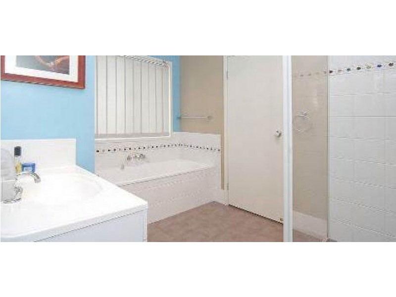 17 Gilberton Crescent, Forest Lake QLD 4078